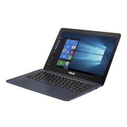 Asus VivoBook e402w 14" (2015) - E2-7015 - 4GB - SSD 32 GB AZERTY - Francúzska
