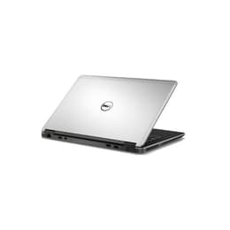 Dell Latitude 3330 13" (2018) - Core i3 - Gen 8 (U) - 8GB - SSD 128 GB QWERTY - Švédska