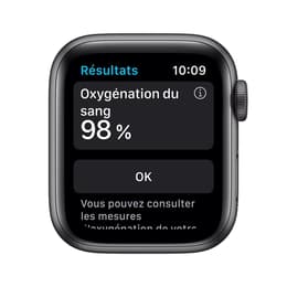 Apple Watch (Series 6) 2020 GPS 40mm - Hliníková Vesmírna šedá - Nike Sport band Čierna